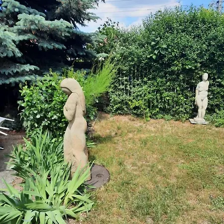 Kunstoase Am Blauen Haus * Drážďany