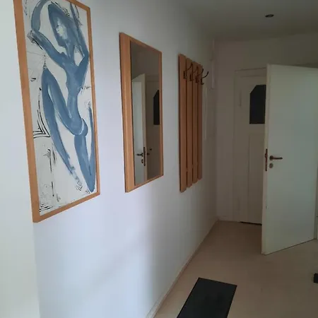 Kunstoase Am Blauen Haus דירה