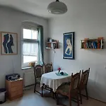 Kunstoase Am Blauen Haus Appartement